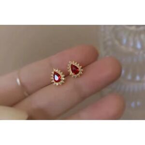 Ruby Lab Teardrop Earrings Gold Tone Studs‎ Dainty Elegant Jewelry Women